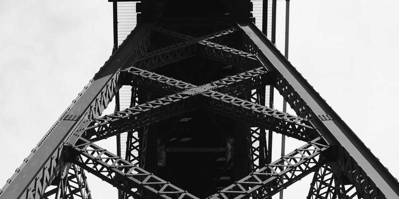 Sara Mangford:在数字时代重燃传统艺术的生命力