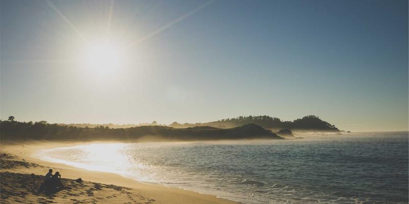 从学院到市场：Sara Mangford的暗黑艺术风格如何被学术训练塑造